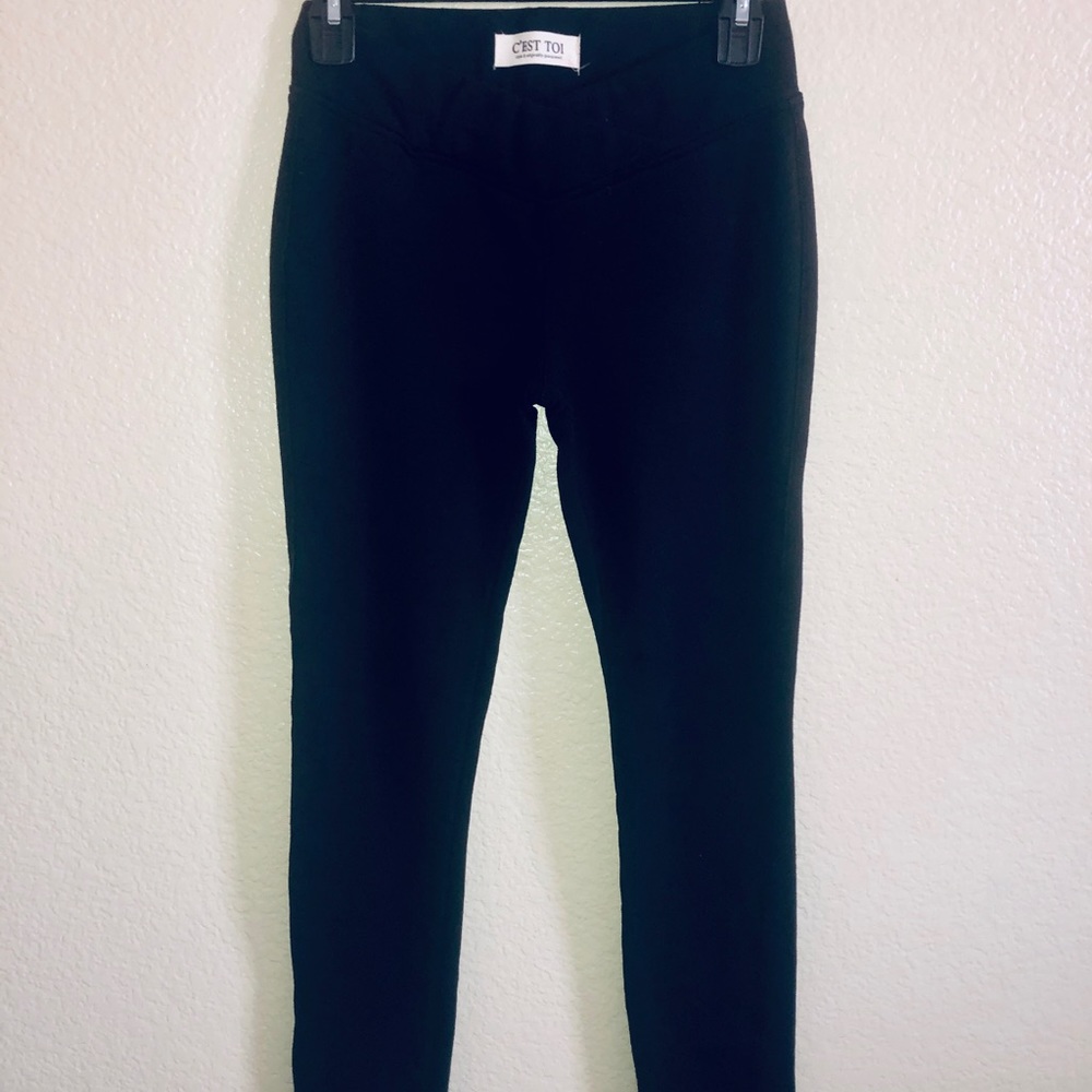 Cutest black leggings